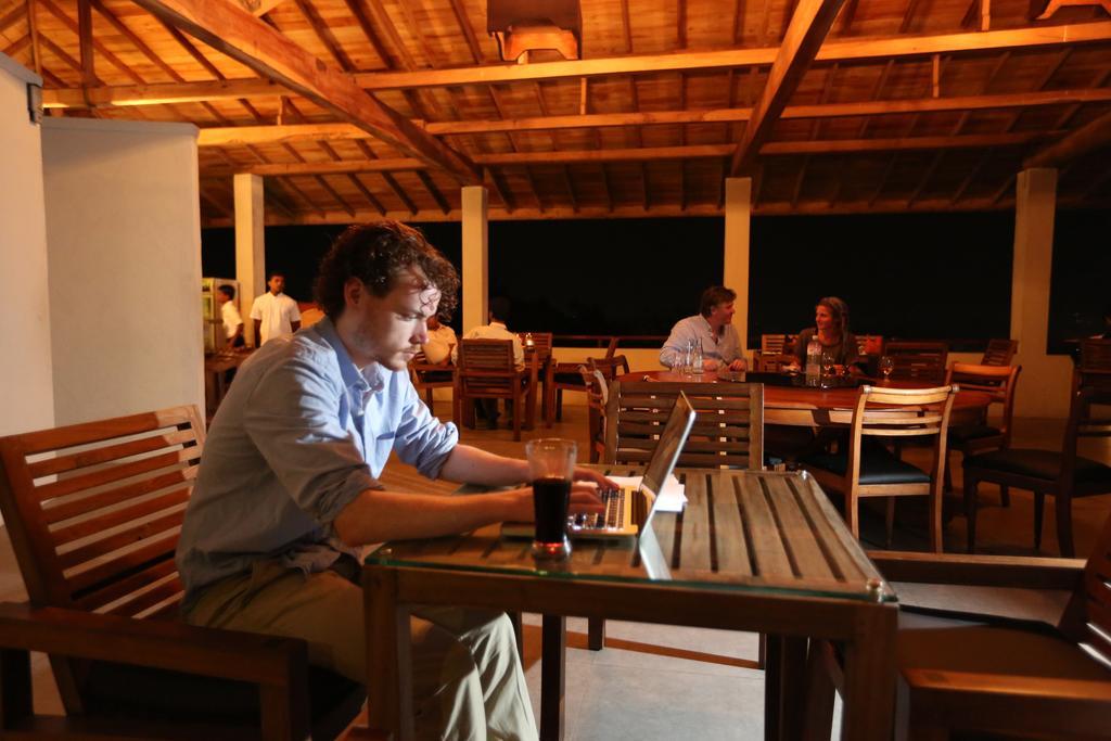 The Lady Hill Hotel Galle Exteriör bild